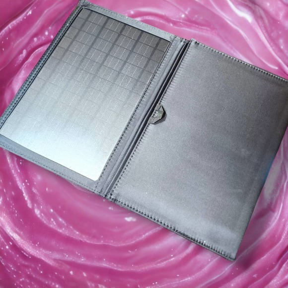 Renogy - E.FLEX 21 Portable Solar Panel - Black - Picture 6 of 9